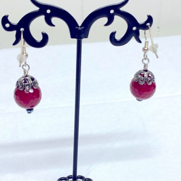 Sparking Red Faceted Crystal Drop Dangle Earrings 1.75” Vintage Gorgeous - Picture 1 of 5